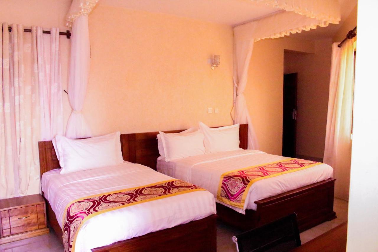 Prinias Hotel Kisumu Exterior photo