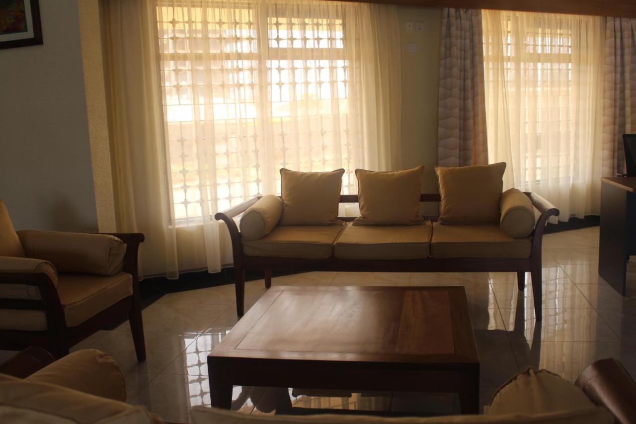 Prinias Hotel Kisumu Exterior photo